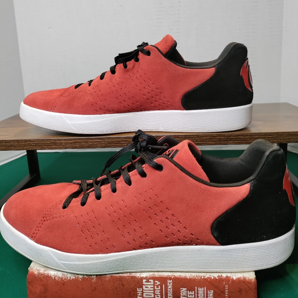 Mens Shoes - ADIDAS - D Rose - RED - Size 12. In very good used condition. Plent